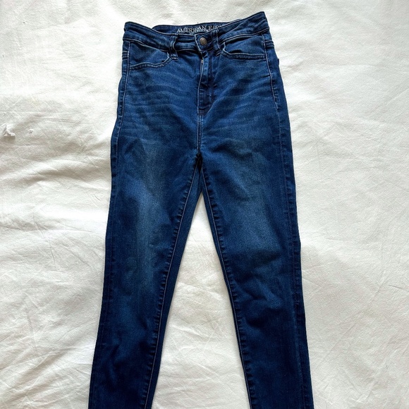 American Eagle High Waisted Stretch Jeans Size 2 - Picture 1 of 4